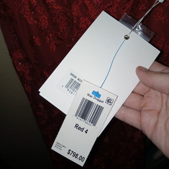 NWT Mac Duggal All Over Crystal Embellished Cherry Red Ball Gown Size US 4 - Picture 5 of 7